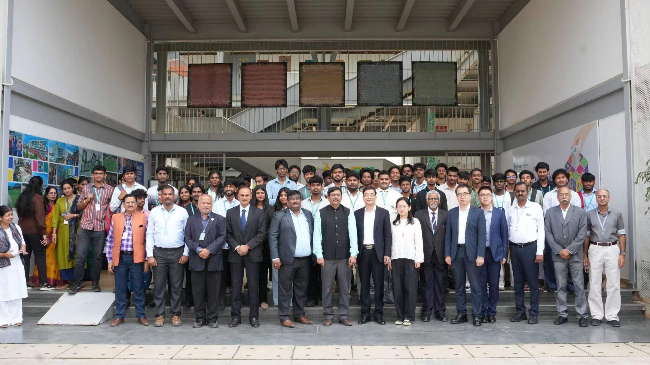 CMR大学.jpg